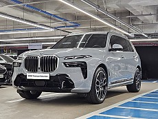 X7 xDrive 40i M Spt_6 Seater LCI