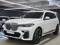 BMW X7 40i m spt P2